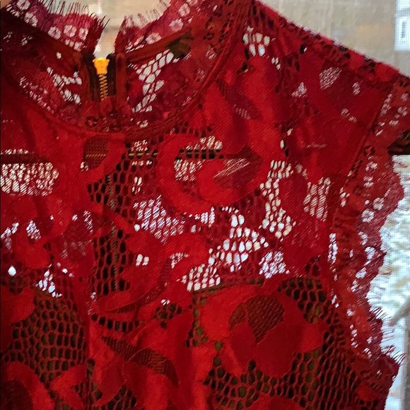 Lace mini dress - Picture 3 of 4